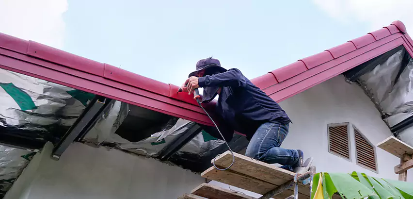 Professional Gutter Installation Services in Lakewood, WA